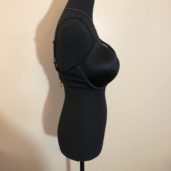 VS Push Up Bra - Picture 2 of 4